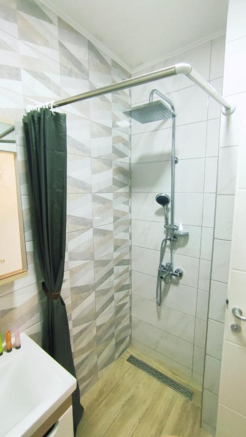 Apartman Lena Apartment Tuzla Luaran gambar
